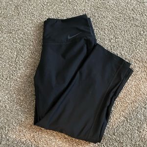 Cropped Nike leggings